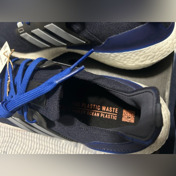 UltraBoost 22 - Picture 6 of 10